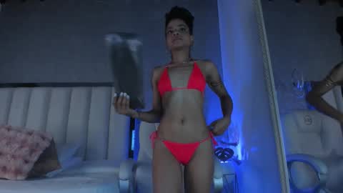 Snapshot of ambaar_moon_ chatting on December 1, 2025, 7:30 pm Ambar online show from December 1, 2025, 7:30 pm