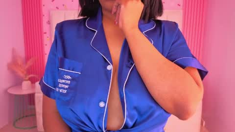 Snapshot of ambar_fox_s chatting on April 11, 2026, 7:45 am Ambar online show from April 11, 2026, 7:45 am