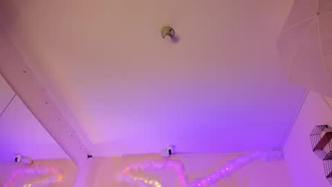 ambar_gh1 online show from April 14, 2026, 8:04 pm