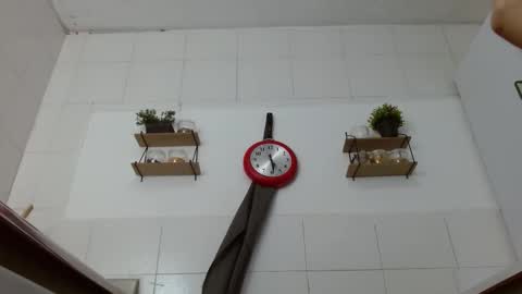 Snapshot of ambar_mds chatting on October 7, 2025, 2:14 pm Sebas online show from October 7, 2025, 2:14 pm