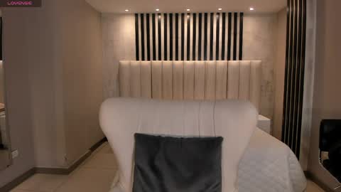 Ambar  online show from April 5, 2026, 11:29 am