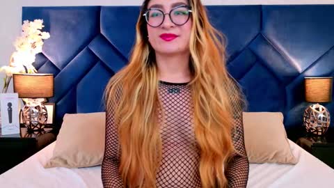 AmbarSantany  online show from November 29, 2025, 12:35 am