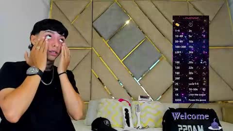 Amber  online show from November 2, 2025, 1:24 pm