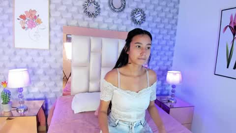 Snapshot of amber_ashfang chatting on April 26, 2026, 11:19 am Amber online show from April 26, 2026, 11:19 am