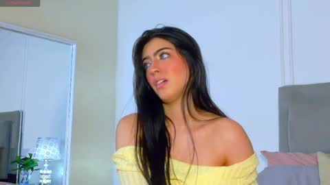 amber_bull online show from April 17, 2026, 10:51 am