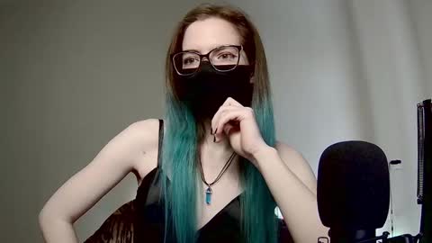 Amber non-nude model online show from January 17, 2025, 5:53 am