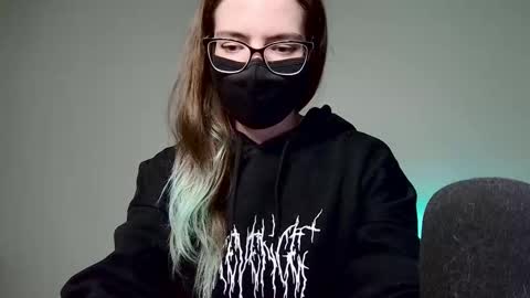 Amber non-nude model online show from September 30, 2025, 11:32 pm