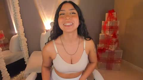 Snapshot of amber_curly chatting on January 8, 2025, 4:33 pm amber_curly online show from January 8, 2025, 4:33 pm