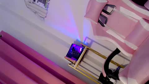 Snapshot of amber_fuck chatting on November 10, 2025, 12:59 pm Amber online show from November 10, 2025, 12:59 pm