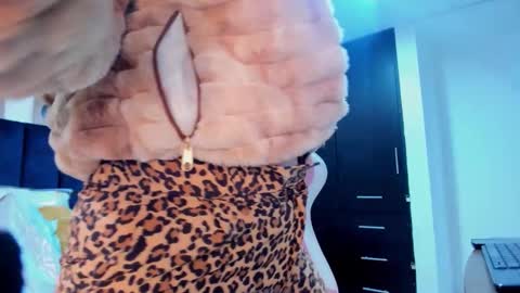 Michell  online show from October 13, 2025, 12:16 pm