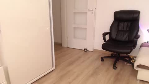 Amber online show from February 17, 2025, 9:35 am