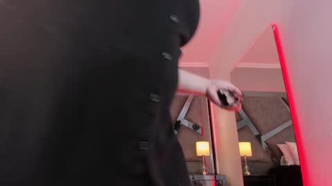 Amber  online show from February 4, 2025, 11:38 am