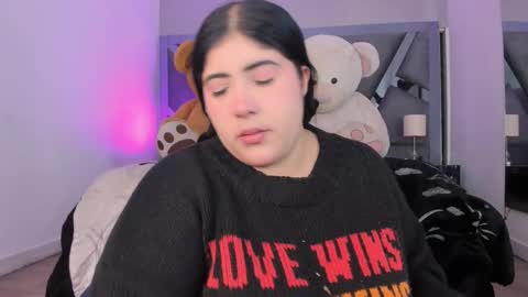 Amber  online show from October 17, 2025, 12:19 pm