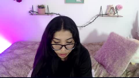 Snapshot of amberjeong chatting on January 8, 2025, 2:46 am Amber Jeong online show from January 8, 2025, 2:46 am