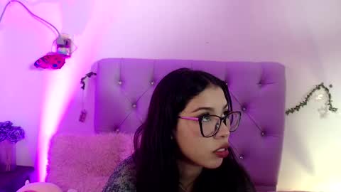 Snapshot of amberjeong chatting on January 21, 2025, 12:04 am Amber Jeong online show from January 21, 2025, 12:04 am