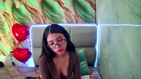 Snapshot of amberjeong chatting on February 8, 2025, 1:11 am Amber Jeong online show from February 8, 2025, 1:11 am