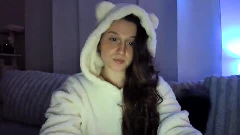 amberkinsley online show from January 5, 2025, 5:20 am