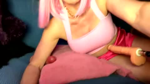Snapshot of amberloves2write chatting on March 11, 2025, 4:43 am Amberloves2write aka AmberMyBelle online show from March 11, 2025, 4:43 am