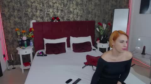 AmberMinxy online show from December 2, 2025, 7:57 am