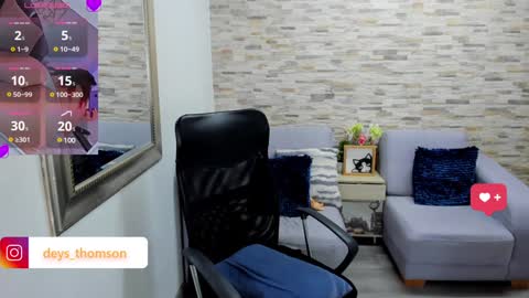 Snapshot of amberthomsonn chatting on February 3, 2025, 9:52 am Amber online show from February 3, 2025, 9:52 am