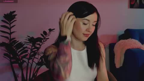 Moon inst 4mbientmoon online show from October 3, 2025, 5:32 pm