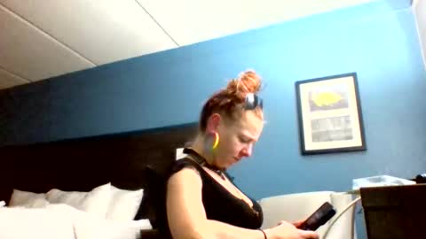 ambionce online show from April 18, 2026, 2:26 am