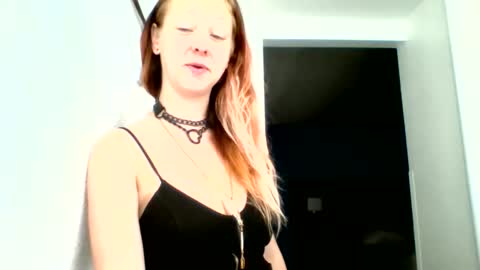 ambionce online show from April 18, 2026, 4:55 pm