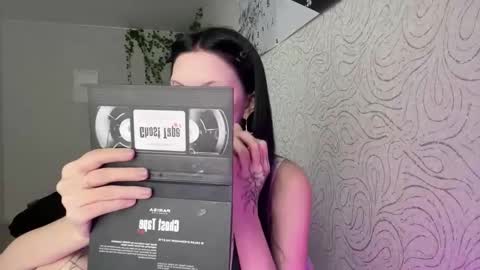 Alica online show from November 28, 2025, 11:24 am