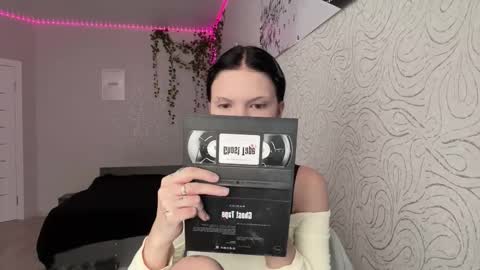 Alica online show from December 4, 2025, 11:19 am