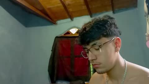 Snapshot of ameli_and_lucas chatting on September 15, 2025, 6:41 pm Amelia Lucas online show from September 15, 2025, 6:41 pm