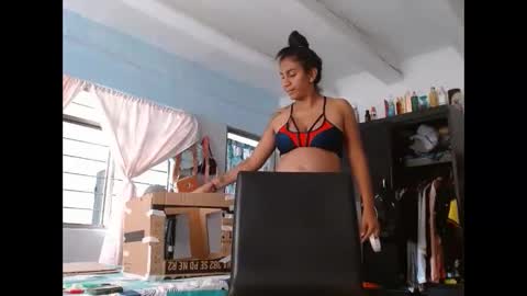 Snapshot of amelia_2023 chatting on February 9, 2025, 5:33 pm amelia online show from February 9, 2025, 5:33 pm