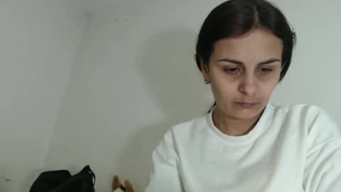 amelia online show from April 14, 2026, 3:23 am