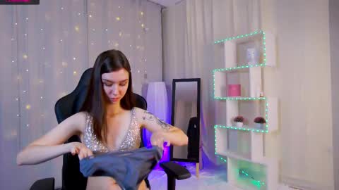 Anna online show from January 29, 2025, 6:12 am