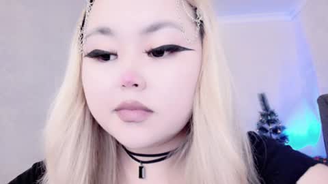 Snapshot of amelia_sunlight chatting on December 23, 2024, 11:39 pm Amelia online show from December 23, 2024, 11:39 pm