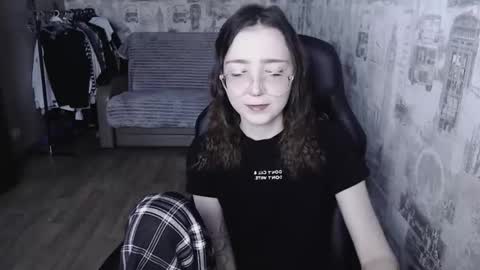 Amelia online show from January 5, 2025, 11:37 am