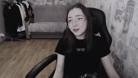 Amelia online show from January 16, 2025, 11:58 am