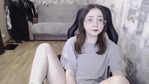 Amelia online show from February 6, 2025, 12:59 pm