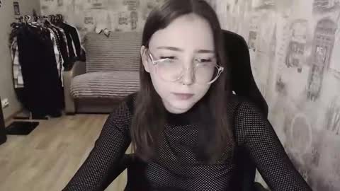 Amelia online show from February 6, 2025, 6:13 pm