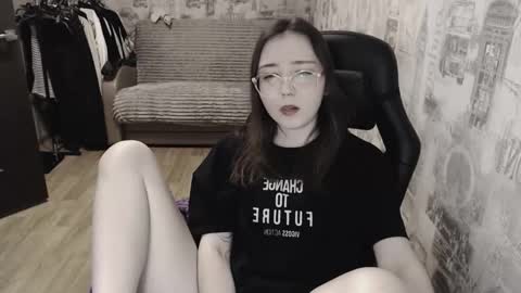 Amelia online show from February 13, 2025, 8:03 pm