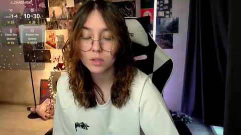 Amelia online show from October 18, 2025, 8:59 am