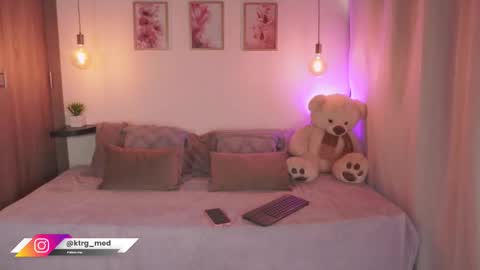    online show from September 22, 2025, 7:16 pm