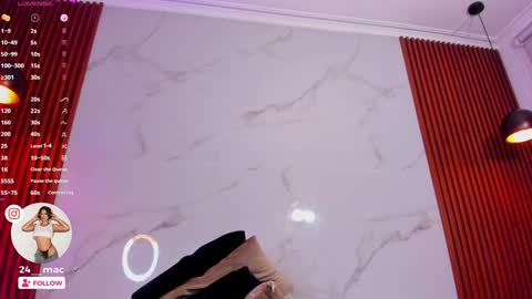 Snapshot of amelie_leigh chatting on January 29, 2025, 7:36 am Alejandra online show from January 29, 2025, 7:36 am