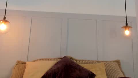 Amelie online show from October 5, 2025, 4:44 am