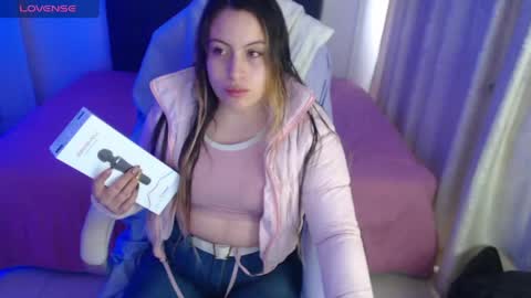 Snapshot of amelierose1 chatting on May 4, 2026, 3:52 pm Amelie online show from May 4, 2026, 3:52 pm