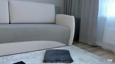 Amelina Love online show from September 13, 2025, 1:38 am