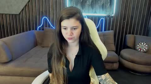 amellymillyy online show from September 20, 2025, 12:39 pm