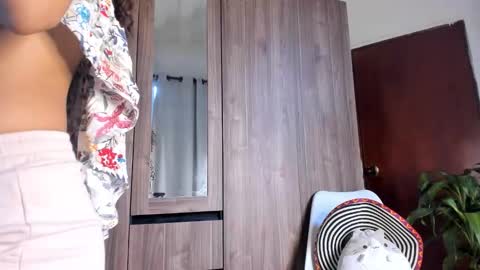 Snapshot of amely_sweetheat chatting on February 6, 2026, 2:53 pm Amely online show from February 6, 2026, 2:53 pm