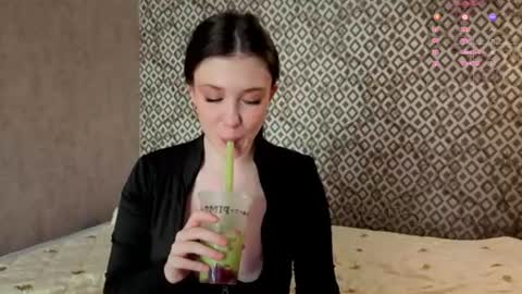 Snapshot of amelyay chatting on June 12, 2026, 12:37 pm amelyay online show from June 12, 2026, 12:37 pm