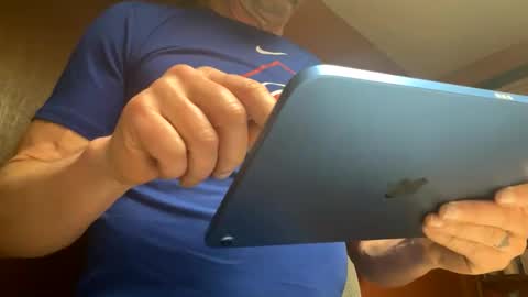 Snapshot of american_ron chatting on February 9, 2026, 5:00 am american_ron online show from February 9, 2026, 5:00 am