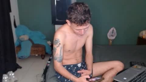 Snapshot of americanbig_dick chatting on October 16, 2025, 2:56 am Lucian online show from October 16, 2025, 2:56 am